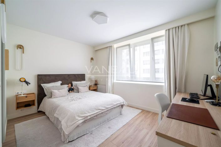 Image No.11-3 Bed Apartment for sale