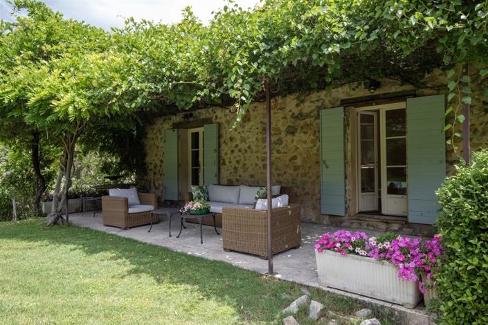 Image No.18-5 Bed House for sale