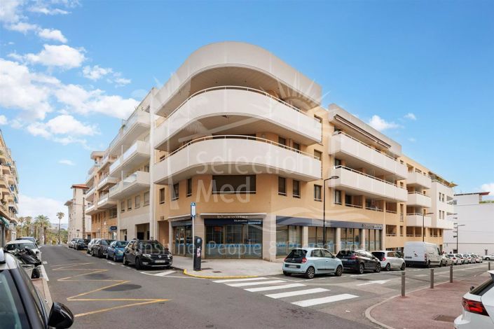 Image No.12-1 Bed Apartment for sale