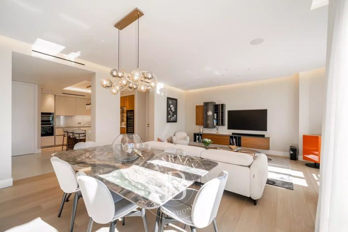 Image No.3-3 Bed Apartment for sale