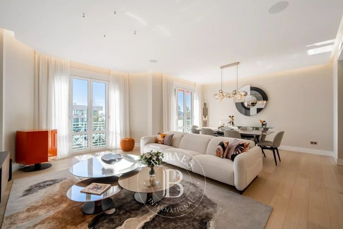 Image No.8-3 Bed Apartment for sale