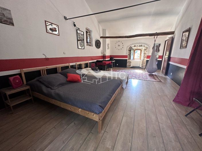 Image No.12-6 Bed House for sale