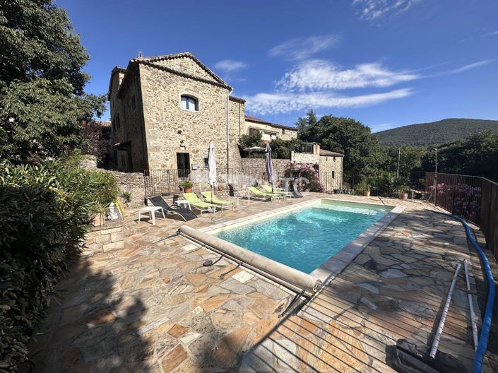 Image No.4-6 Bed House for sale