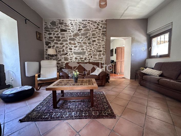 Image No.5-6 Bed House for sale