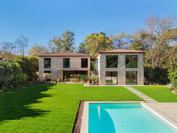 Image No.2-5 Bed House for sale