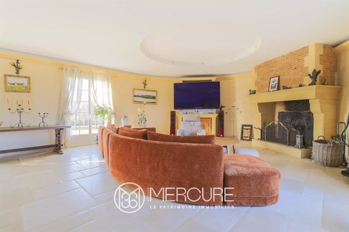 Image No.3-4 Bed House for sale