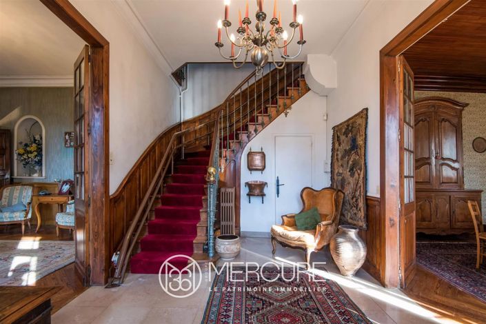 Image No.5-10 Bed House for sale