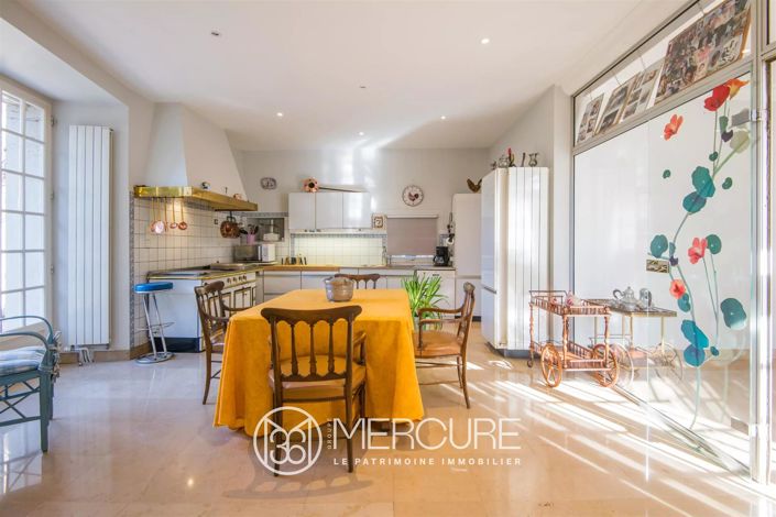 Image No.9-10 Bed House for sale