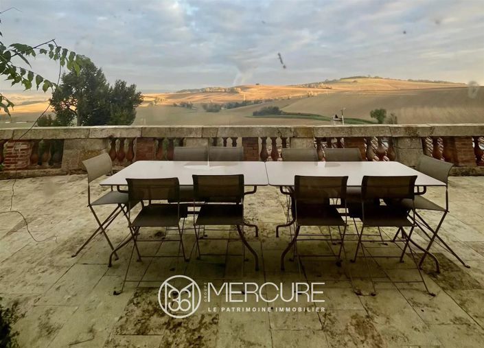 Image No.10-5 Bed House for sale