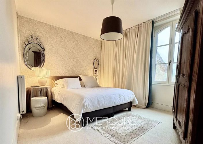 Image No.5-5 Bed House for sale