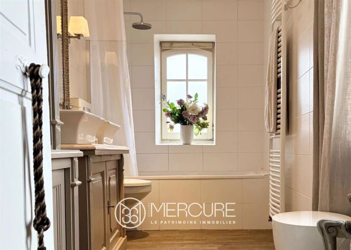 Image No.6-5 Bed House for sale