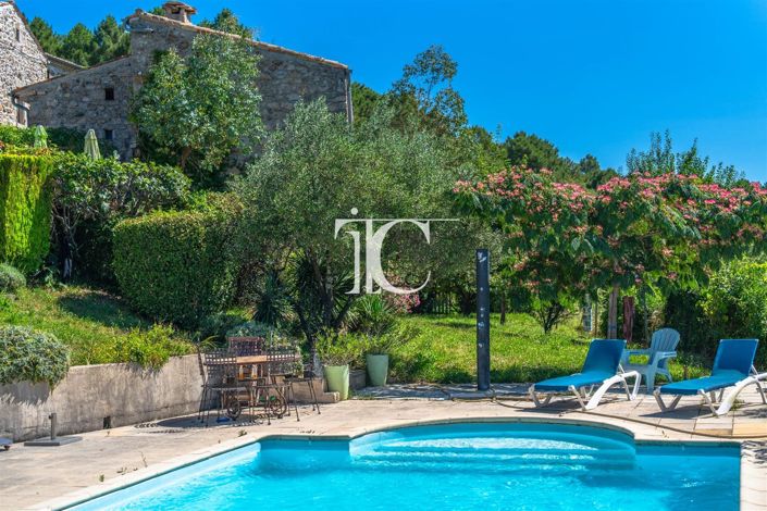 Image No.18-7 Bed House for sale