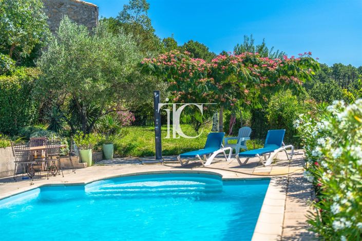 Image No.19-7 Bed House for sale