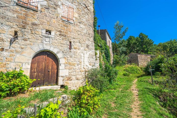 Image No.36-7 Bed House for sale