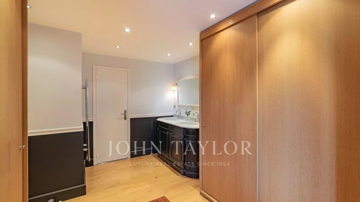 Image No.15-3 Bed Apartment for sale