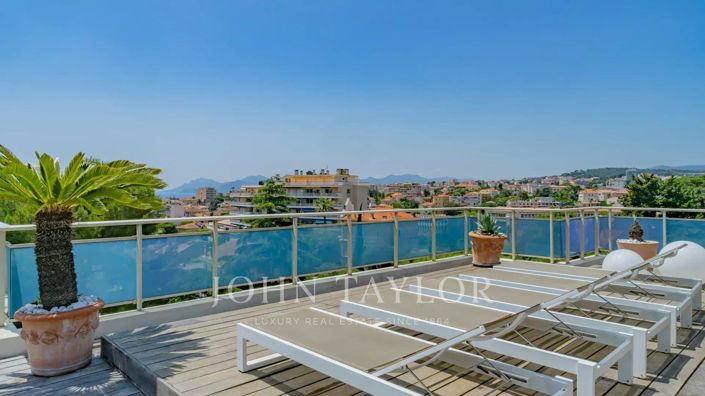 Image No.3-3 Bed Apartment for sale