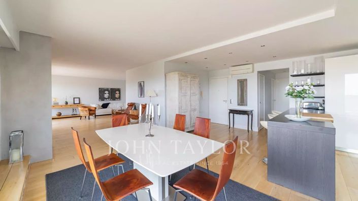 Image No.8-3 Bed Apartment for sale