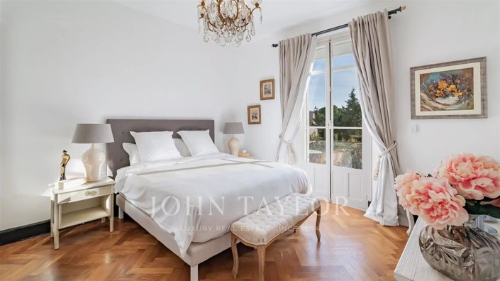 Image No.15-4 Bed House for sale