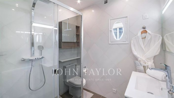 Image No.18-4 Bed House for sale