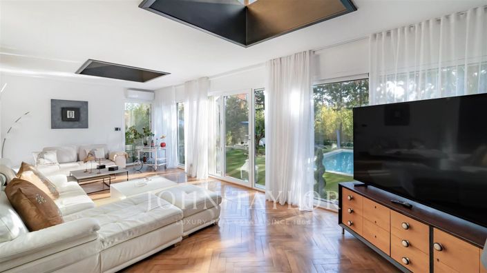 Image No.9-4 Bed House for sale