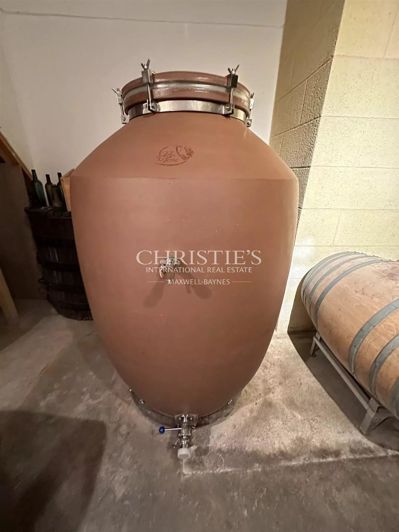 Image No.10-4 Bed House for sale