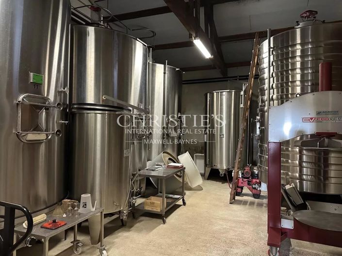 Image No.8-4 Bed House for sale