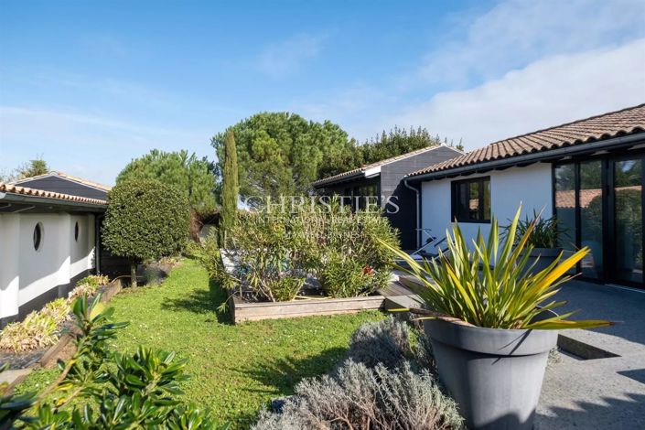 Image No.5-4 Bed House for sale