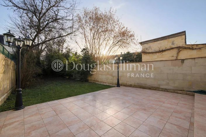 Image No.2-4 Bed House for sale