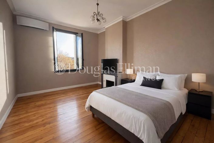 Image No.7-4 Bed House for sale