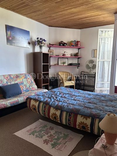 Image No.6-4 Bed House for sale