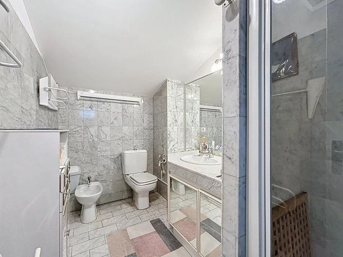 Image No.18-3 Bed Apartment for sale