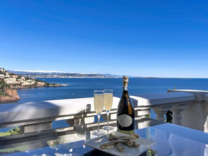 Image No.12-3 Bed Apartment for sale