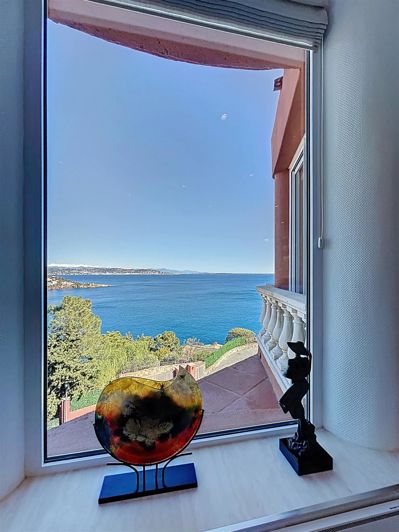 Image No.20-3 Bed Apartment for sale