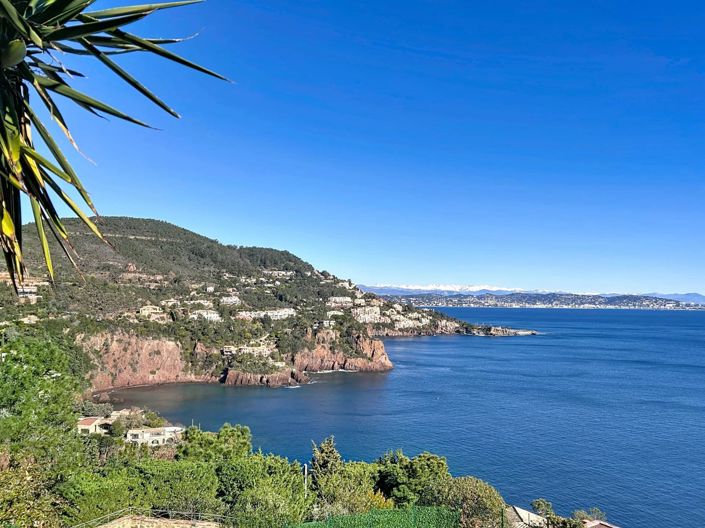 Image No.21-3 Bed Apartment for sale