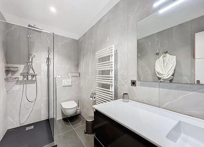 Image No.27-3 Bed Apartment for sale