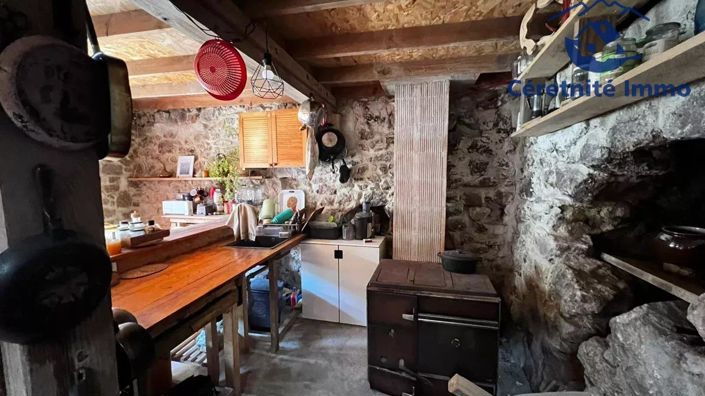 Image No.6-3 Bed House for sale