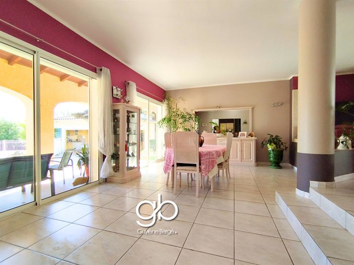 Image No.4-4 Bed House for sale