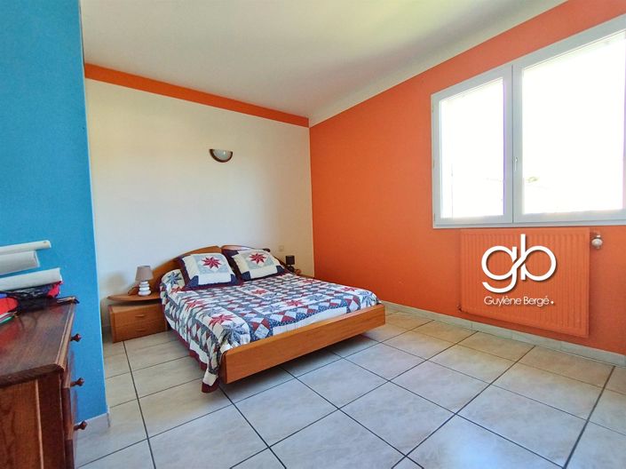 Image No.8-4 Bed House for sale