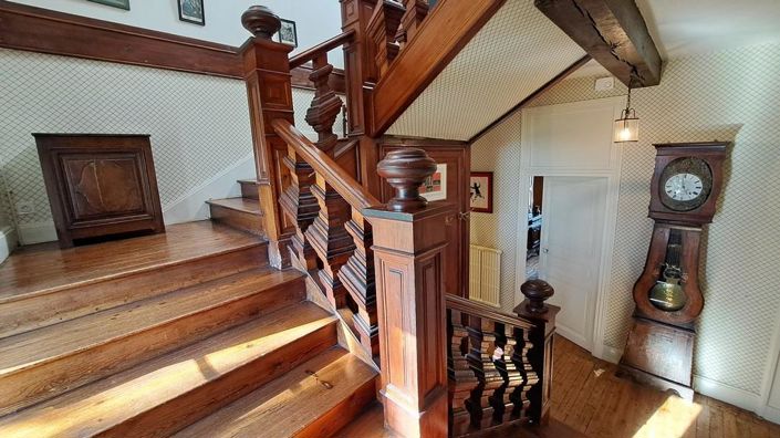 Image No.14-6 Bed House for sale