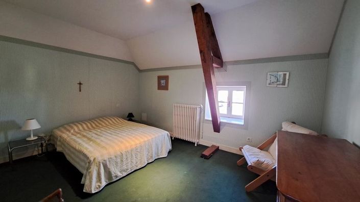 Image No.16-6 Bed House for sale