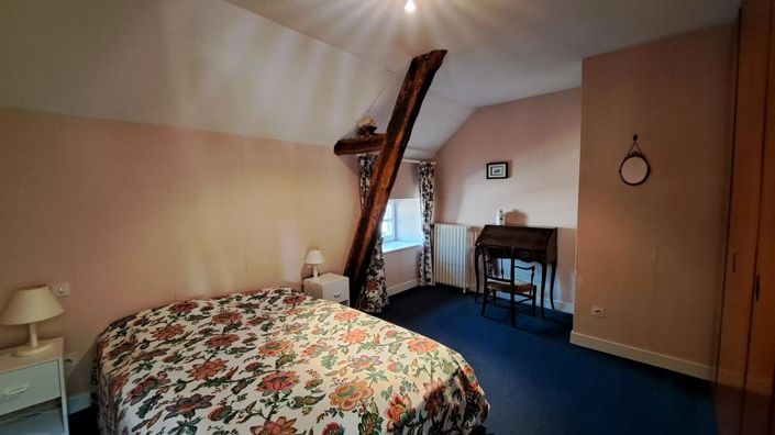 Image No.17-6 Bed House for sale