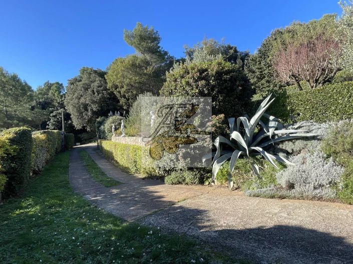 Image No.22-3 Bed House for sale