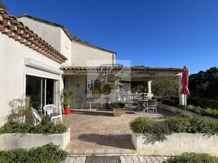 Image No.25-3 Bed House for sale