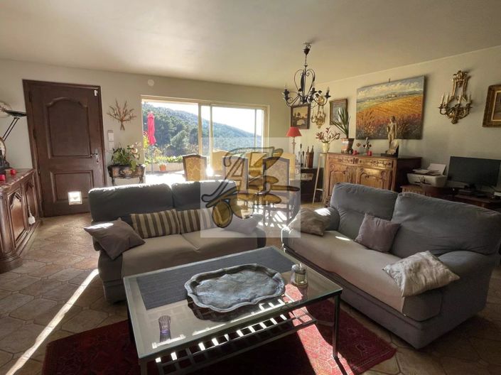 Image No.32-3 Bed House for sale