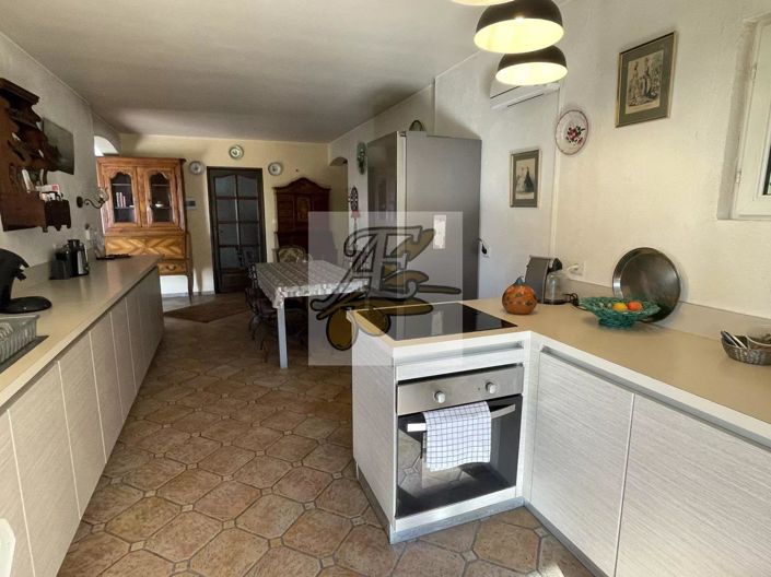 Image No.36-3 Bed House for sale