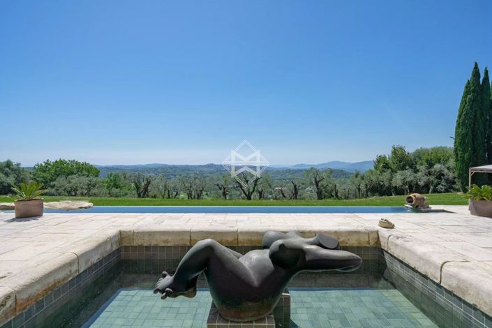 Image No.14-6 Bed House for sale