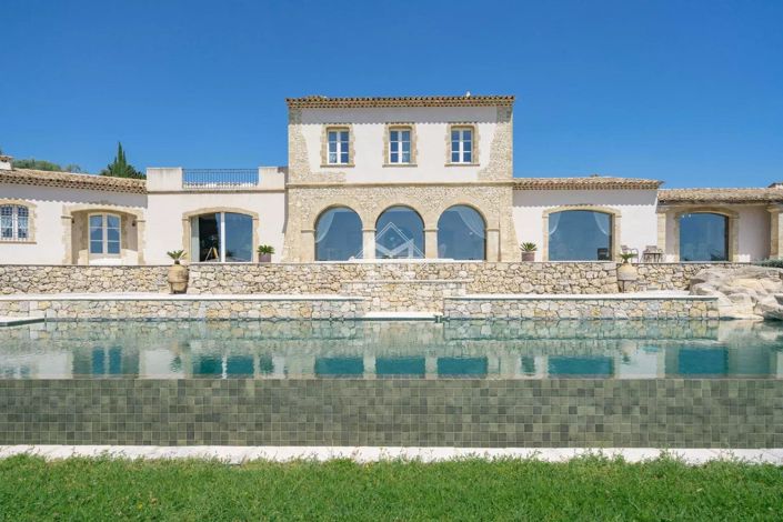 Image No.4-6 Bed House for sale