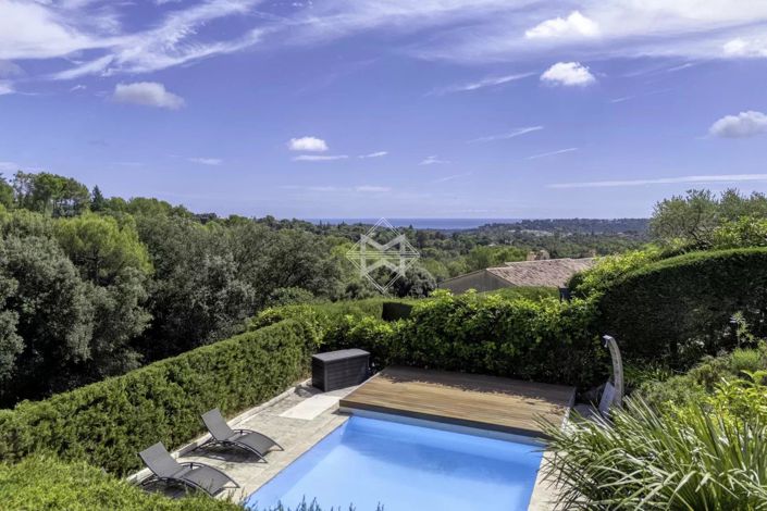 Image No.7-5 Bed House for sale