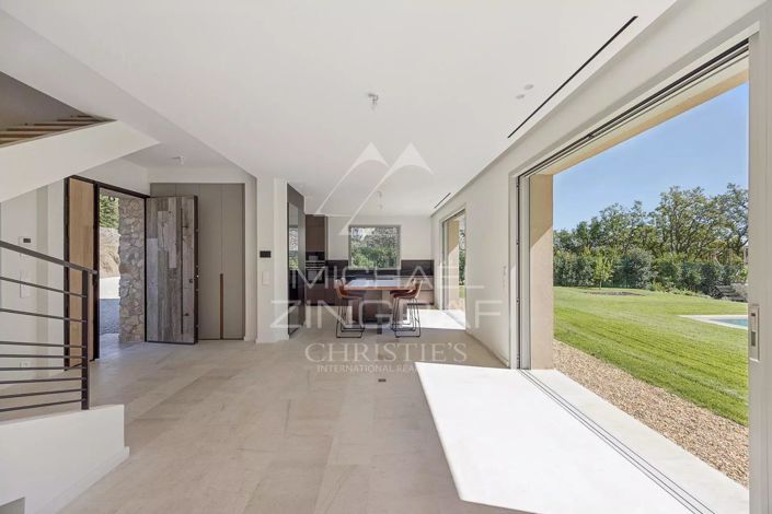 Image No.5-4 Bed House for sale