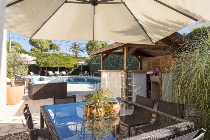 Image No.16-5 Bed House for sale